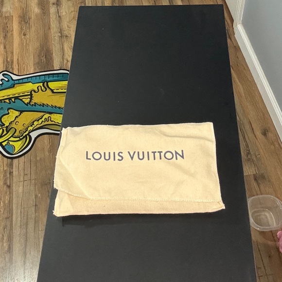 LOUIS VUITTON WHITE
MONOGRAM/MURAKAMI LONG
WALLET - Picture 6 of 6